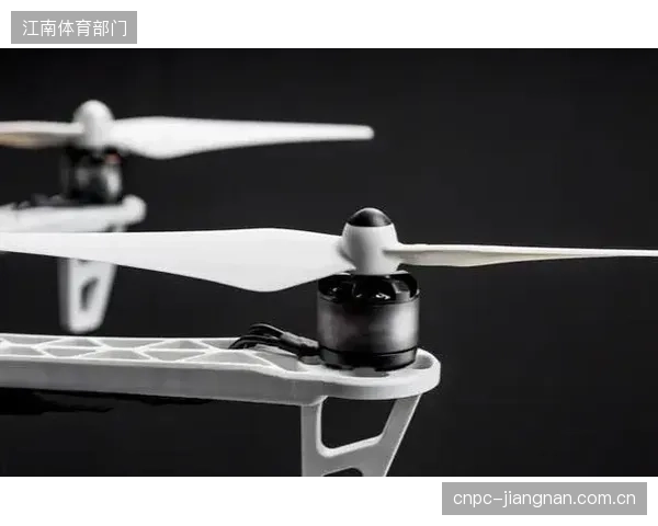 过度迷信推力对齐的自动化能力，可能导致对现场复杂人性因素的误判，救援不应完全去人化